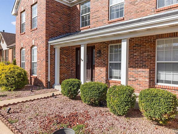 3rd image of 2664 Towne Oaks Dr