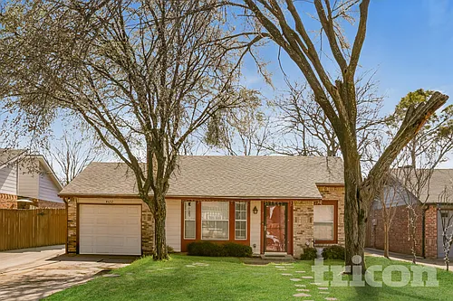4652 Baytree Dr Photo 1