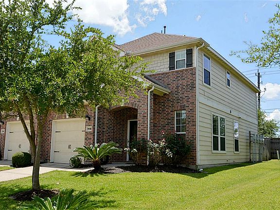 3rd image of 7918 Montague Manor Ln
