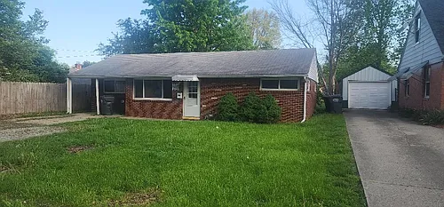 2408 E 9th St Photo 1