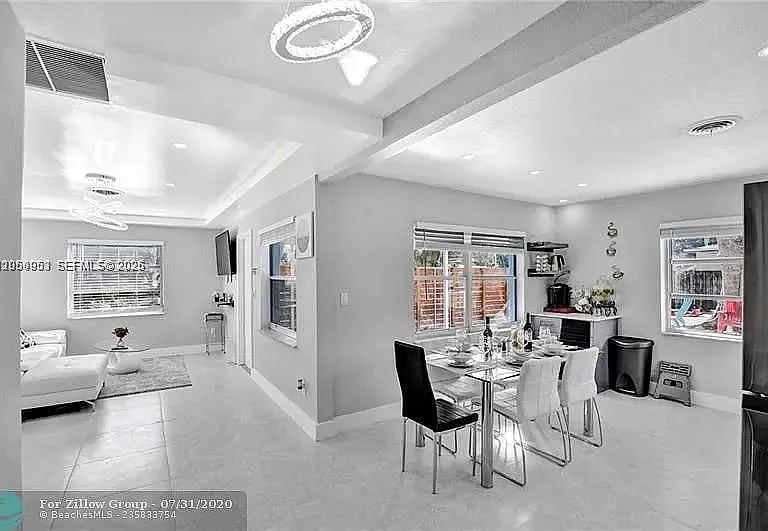 608 N 24th Ave — Photo 4