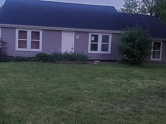 2nd image of 29 Lexington Dr