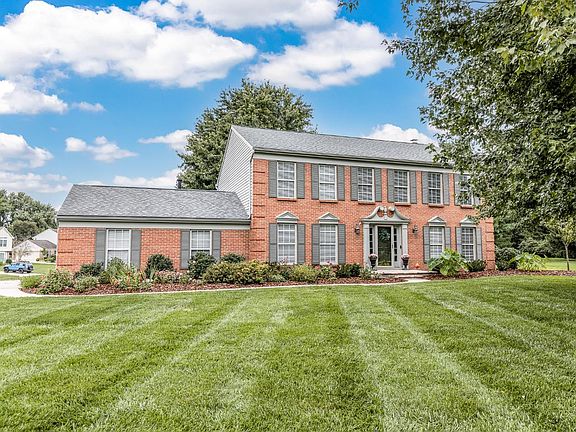 2nd image of 5013 Barnsby Ln