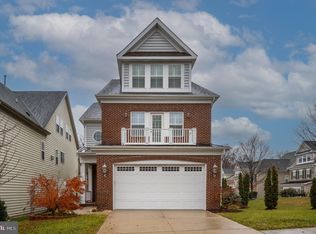 6044 Masondale Rd, Alexandria, VA 22315