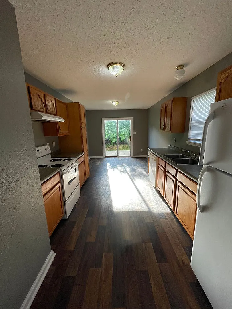 Lawrence Twp - 3 BR home — Photo 4