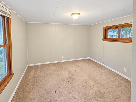 3rd image of 5533 32nd Ave S