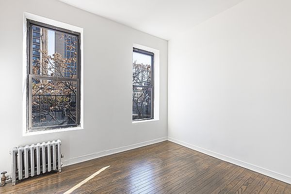 1st image of 174 Thompson St APT 6rn