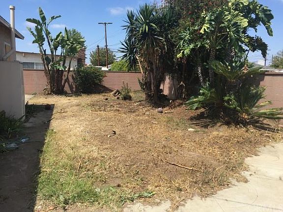 2nd image of 17004 La Salle Ave