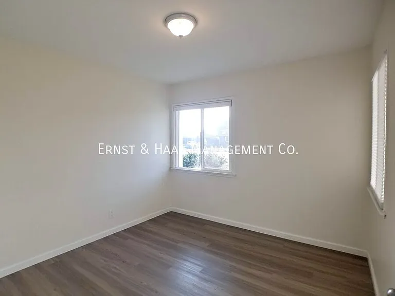 3080 Palo Verde Ave — Photo 15