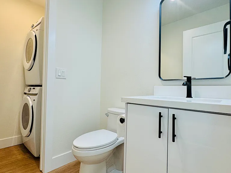 165 Tulip Ln #103 — Photo 12