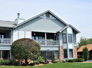 9842 Terrace Ct W APT E2, Palos Park, IL 60464