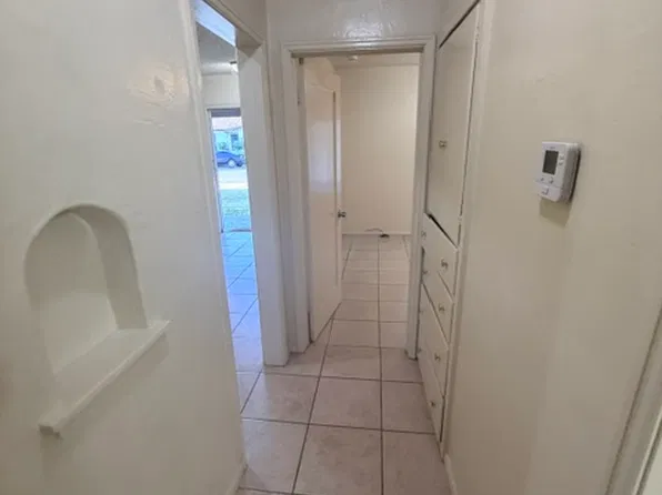 252 Golden West Ave, Shafter, CA 93263