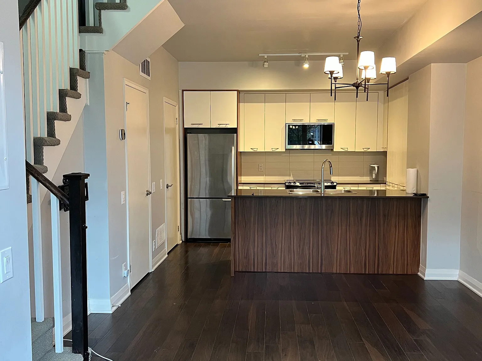 4 bed, $3,800 — Photo 4