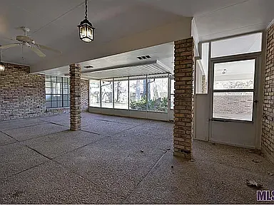2961 Congress Blvd — Photo 10