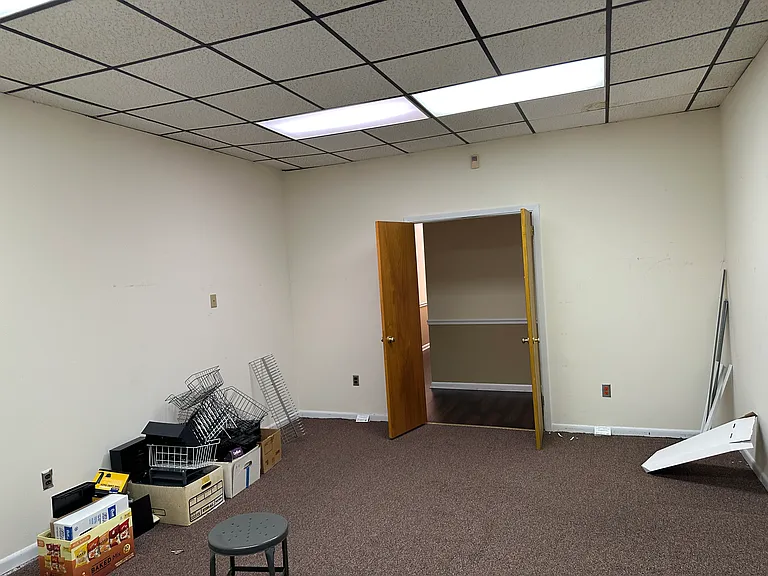 560 S McDonough St #C — Photo 21