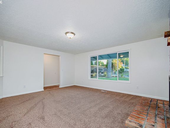 5th image of 2205 NE 106th Ave