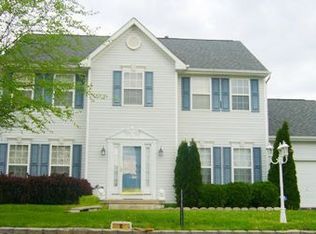 102 Caledonia Dr, Martinsburg, WV 25405