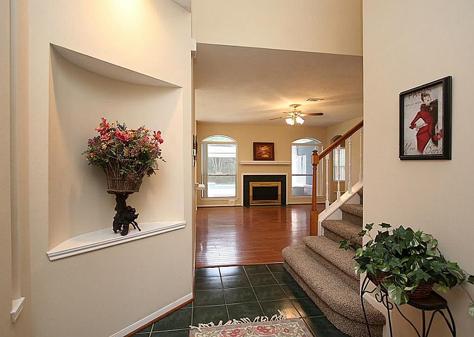1st image of 10827 Oak Acres Dr