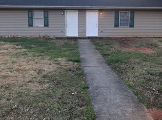 725 Pickens Dr #B, Pendleton, SC 29670