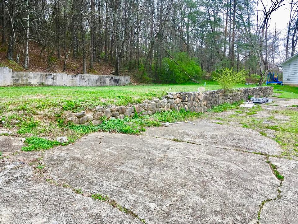 2nd image of 5214 Donlyn Ln