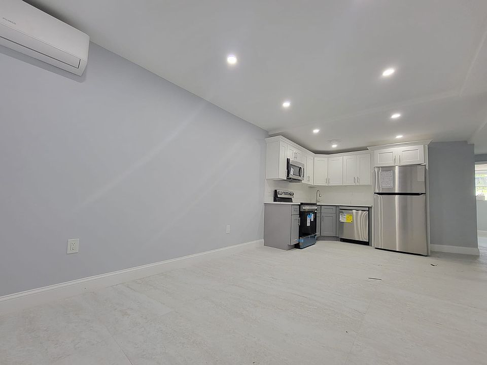 1st image of 656 E 92nd St #1A