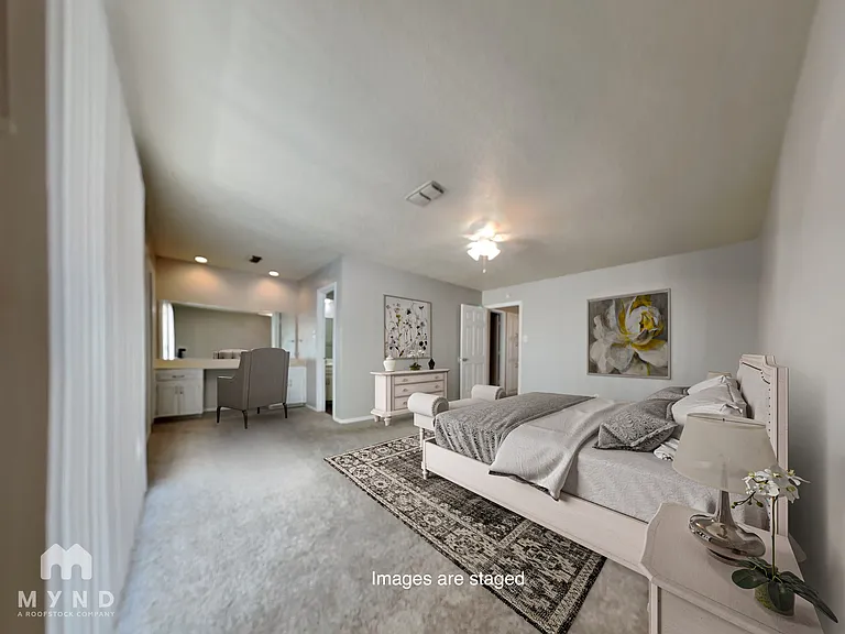 Del Estrado Townhomes — Photo 15