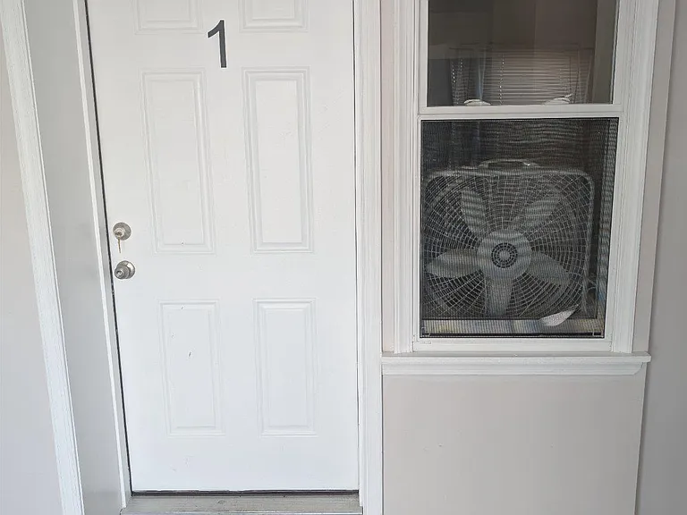 5933 Trinity St #1 — Photo 3