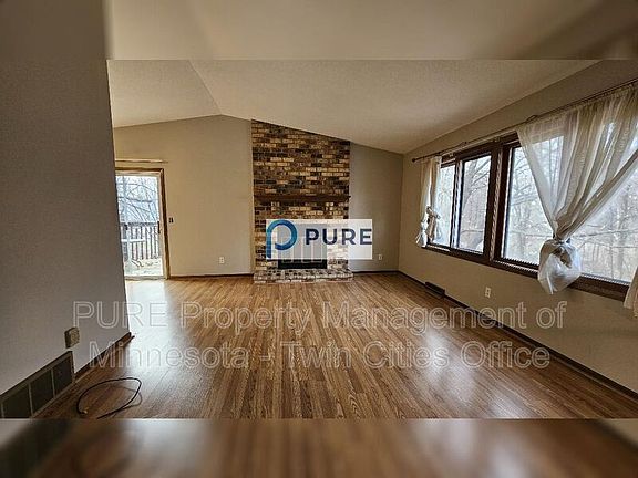 2nd image of 363 98th Ave NE