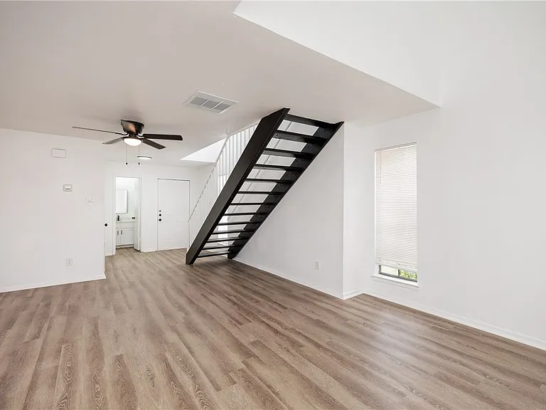 6114 Wilderock Dr #D — Photo 7