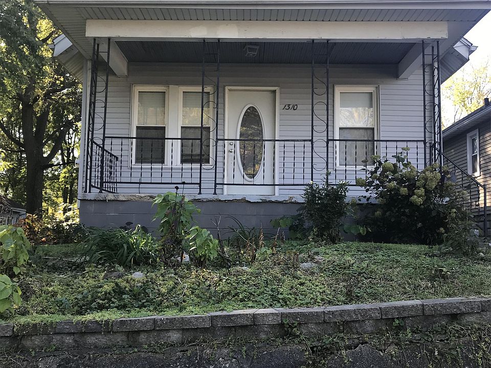 1st image of 1310 E Fairoaks Ave