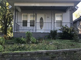 1310 E Fairoaks Ave, Peoria, IL 61603