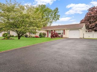 6 Cedar Ridge Dr, Ridge, NY 11961