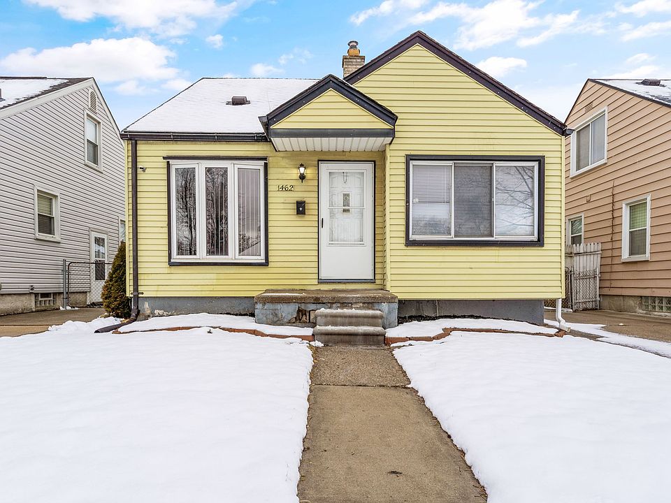 1st image of 1462 Stewart Ave