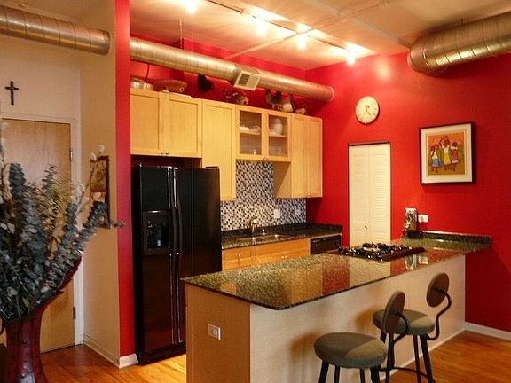 4th image of 1735 W Diversey Pkwy APT 606