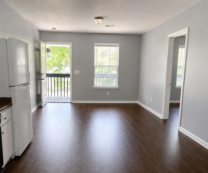 1104 Penrose Dr #3 — Photo 4