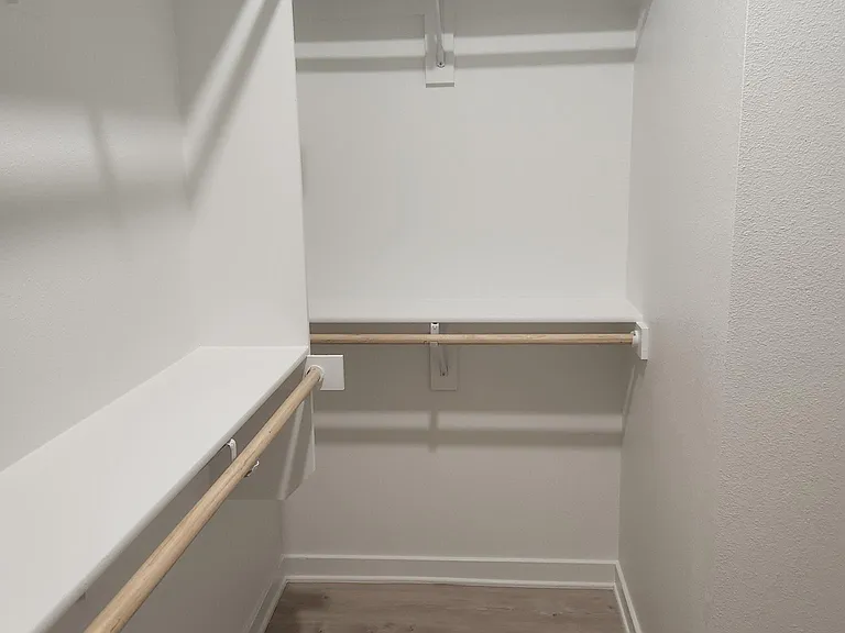 4008 Aryana Ave — Photo 24