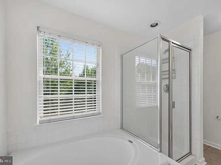 15044 Gaffney Cir — Photo 27