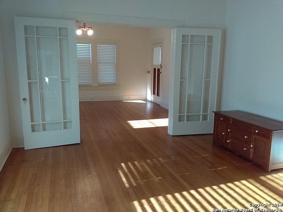 4th image of 1114 E Highland Blvd