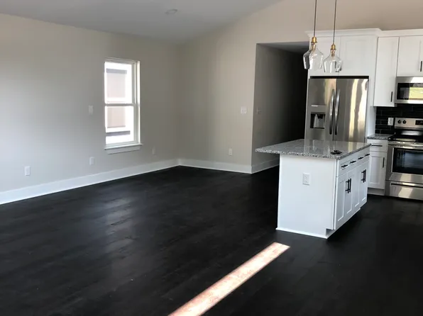 2400 Lloyd Ave, Nashville, TN 37218