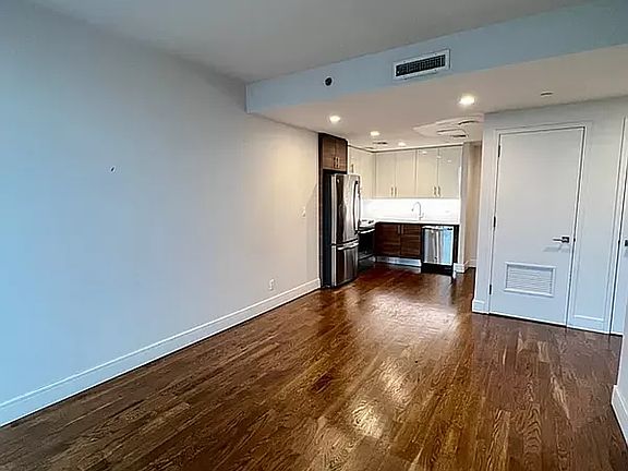 5th image of 843-847 Lexington Ave #4L