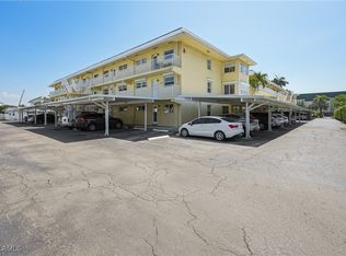 1100 8th Ave S APT 102A, Naples, FL 34102