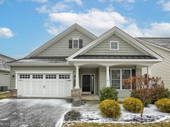 431 General Dr, Mechanicsburg, PA 17050