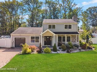 56 Tarrytown Rd, Manalapan, NJ 07726