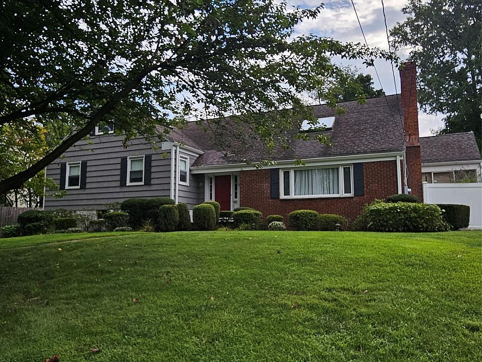 1st image of 60 Ramona Ct