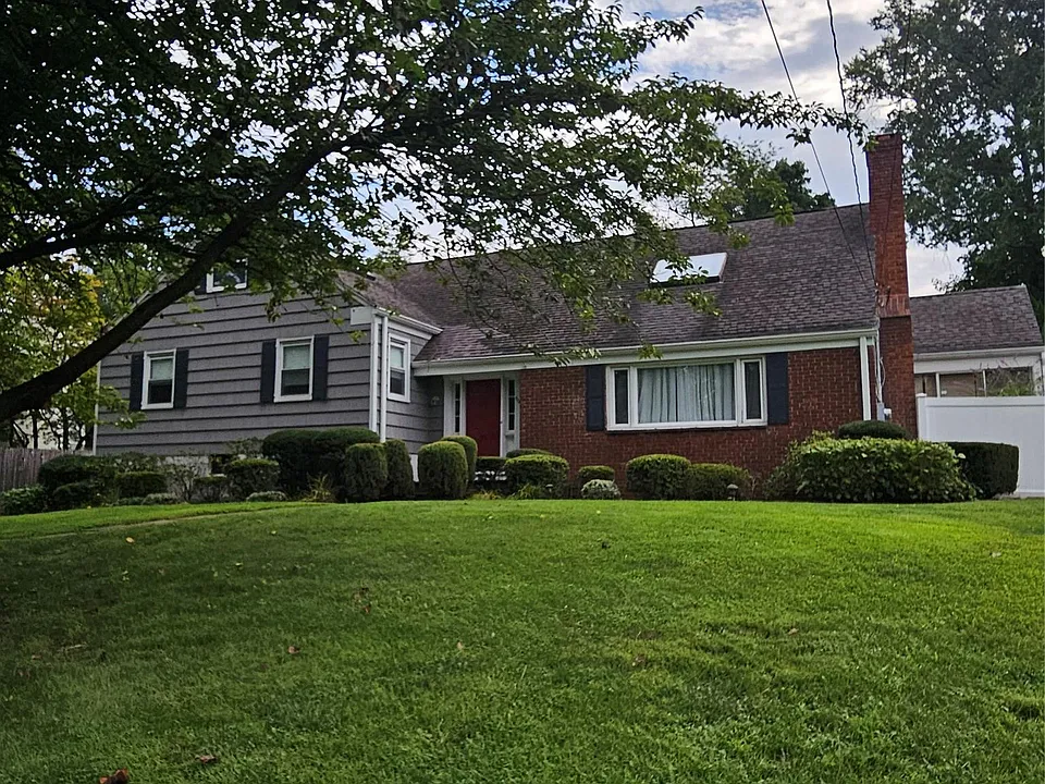 60 Ramona Ct