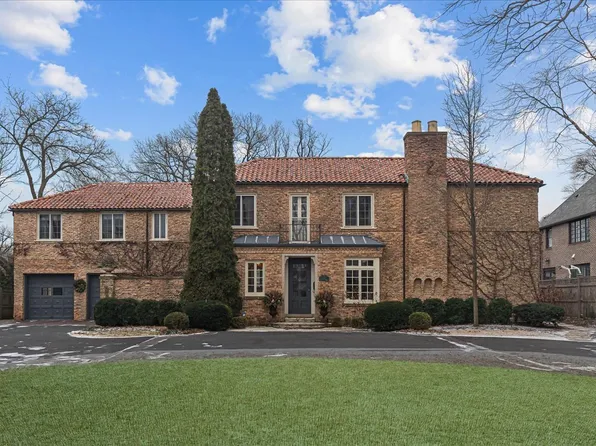 140 Hazel Ave, Glencoe, IL 60022