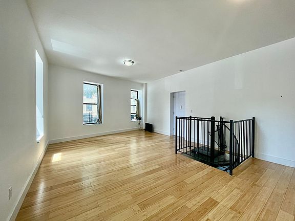 5th image of 80 Fort Washington Ave APT 5