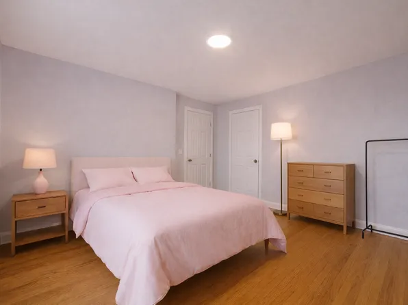 1014 Ponsi Street image 1 of 7