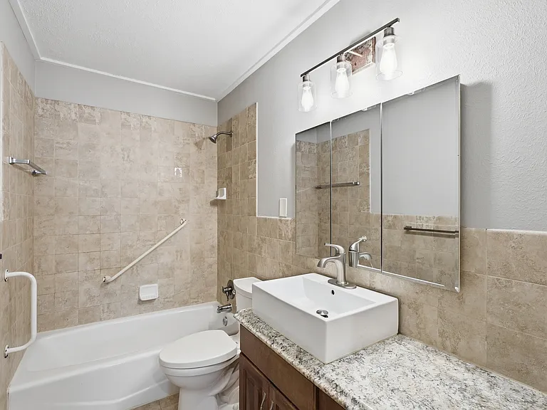 1510 Juanita Dr — Photo 16