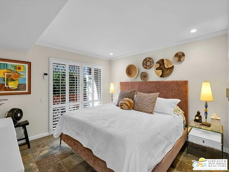 N Hermosa Dr — Photo 10